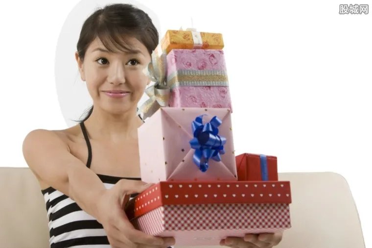 过年给领导送礼送什么好？ 这些礼物价格优惠又得体