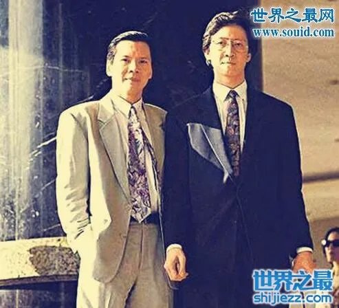 向华强为什么怕王健林,王思聪力挺好友让向佐还钱