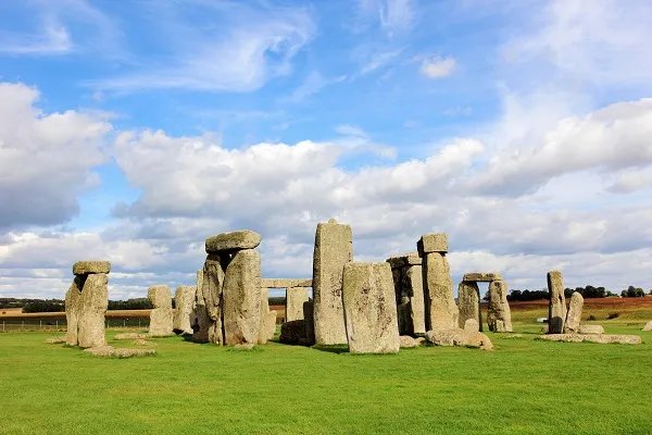 英国巨石阵石料来源之谜被揭开,那又是如何进行搭建的呢?