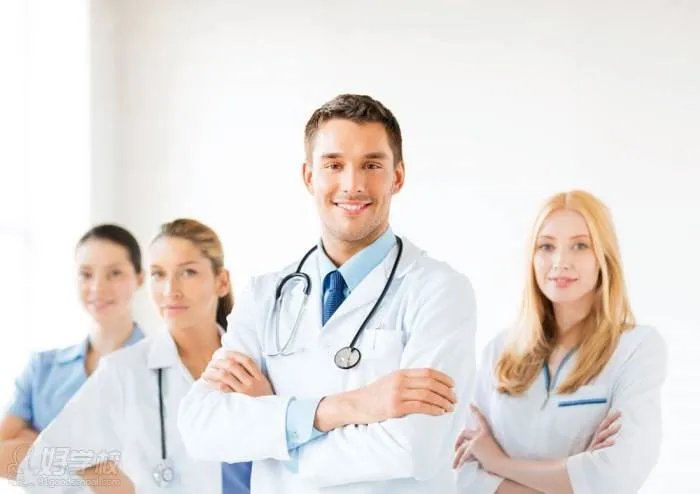 援鄂医护收到湖北定制月饼哭了，你被这事感动到了吗？