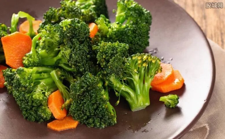 餐厅收押金防止浪费 网友称自助餐厅不都一直这样吗