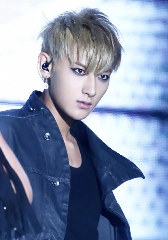 黄子韬败诉，前因后果是什么？