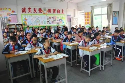 广州教育局回应教师涉嫌体罚学生，面对孩子的教育管理问题，究竟该怎么做？