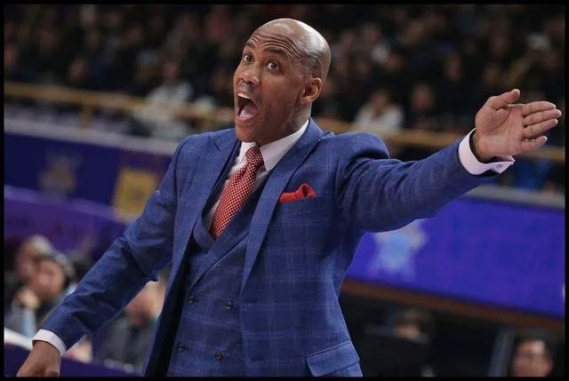 如何评价马布里在中国未捐款，回美国捐款5万美元？