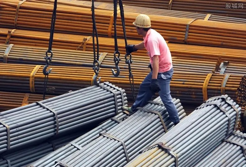钢铁市场一货难求 钢铁市场淡季价格为何会上涨了？