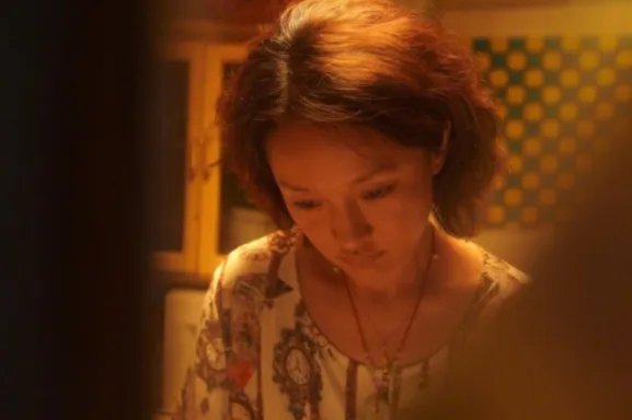 46岁周迅因病无法连线采访，她究竟怎么了？