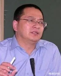 河南一考生看数学卷10分钟后弃考，离场遭拒当场崩溃，对此您怎么看？