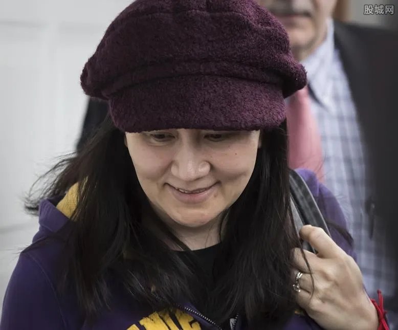 孟晚舟为什么不强行回国 她什么时候可以回国