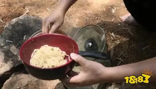 野食小哥-全网千万粉丝，却依然拿着几千的工资