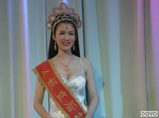 泰国人妖皇后Rose美艳丰乳 欲进军中国吸金