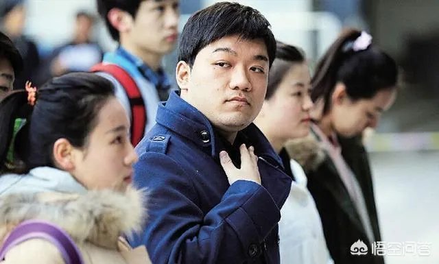 《家有儿女》主演重聚，杨紫张一山都发展的很好，夏雨现在如何？