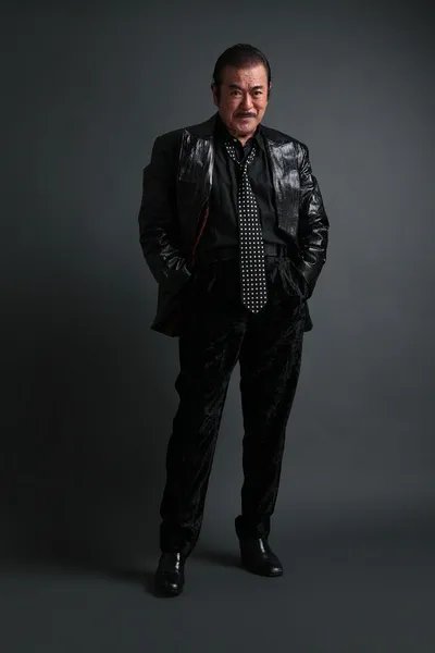 千叶真一女儿有几个? 昔日雄霸被曝与大学生产生“爷孙恋”