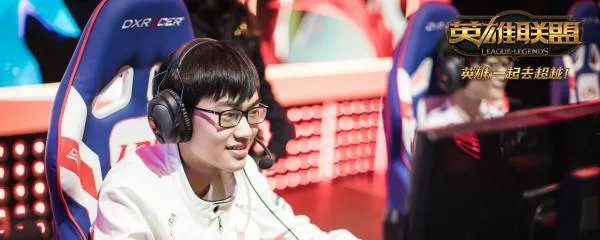 knight为什么叫黄金左手