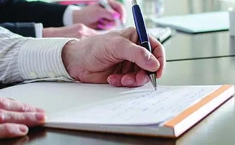 第一次月考作文