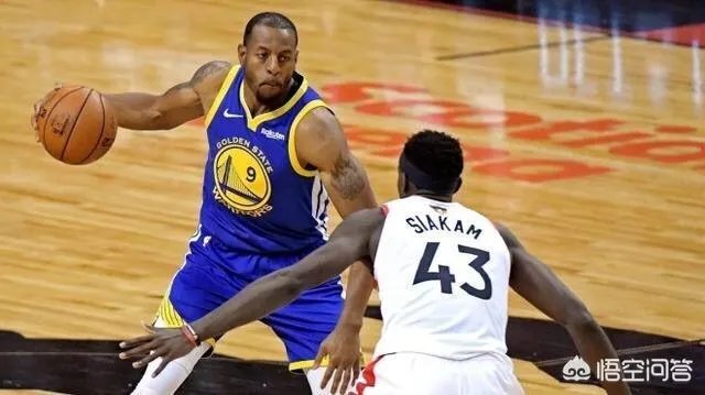 勇士猛龙G2裁判报告出炉，伊戈达拉命中三分前库里已走步，怎么看？