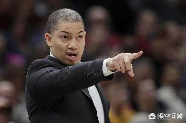 抗议!湖人球迷将到主场表达对管理层的不满!这是怎么回事?