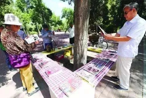 为什么沈阳八一公园里有很多飞机大炮?