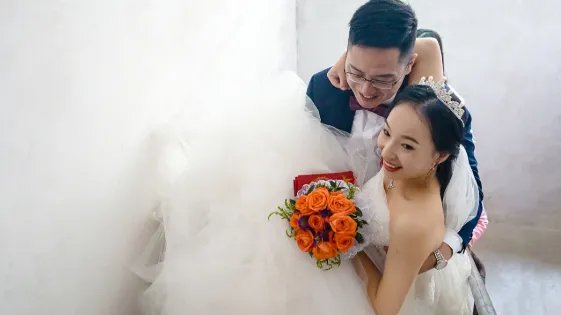 婚礼跟拍照片一般多久出来 婚礼跟拍正常多少张照片