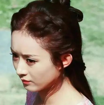 你们觉得赵丽颖在《楚乔传》中的着装怎样？