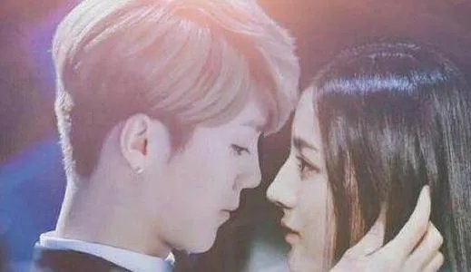 迪丽热巴和鹿晗是什么关系？