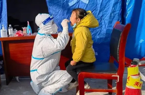 被通报的书记前一晚还在小区喊话！他因何“遭殃”？