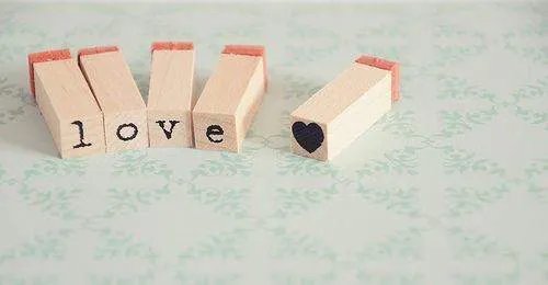 为什么沈阳八一公园里有很多飞机大炮?