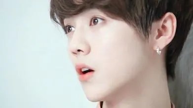 鹿晗出席活动被吐槽脸垮油腻是否和不注重管理有关系？