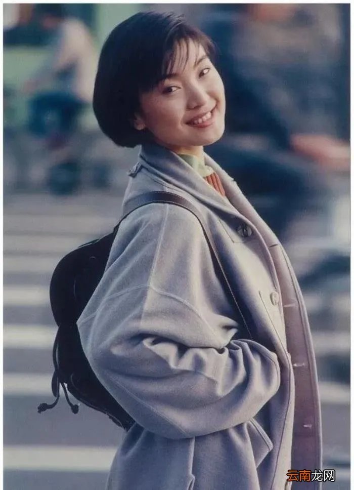 陈红大病初愈后晒美照 歌星陈红图片