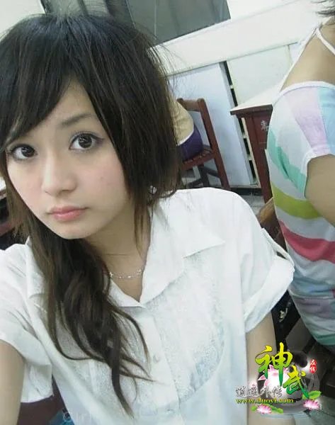 神武玩家真人秀图片 回合制里萝莉MM多