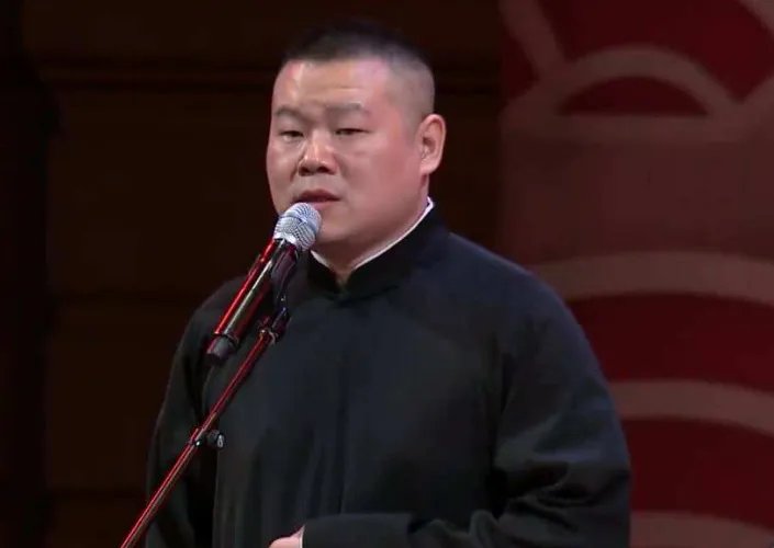 岳云鹏说李斯丹妮腿粗不适合跳舞，他还有哪些低情商的瞬间？