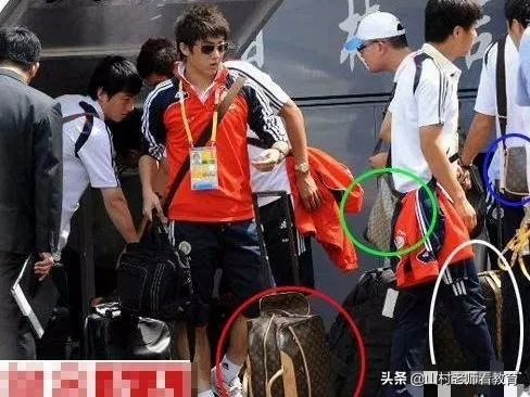 心善人美，中国女排龚翔宇默默资助贫困学生三年，获球迷称赞，如何评价？