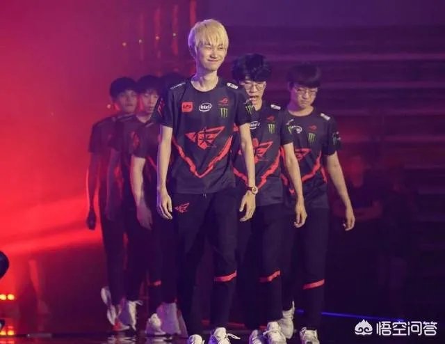 RW已经官宣Smlz离队,如何评价司马老贼在RW这一年的表现?