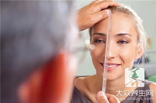 如何让鼻头变小变尖