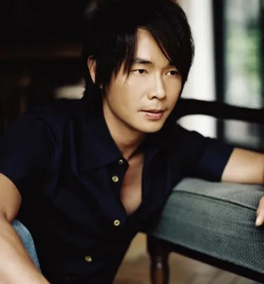 音乐才子黄品源纹身照片曝光 内地首唱新歌即兴创作引高潮