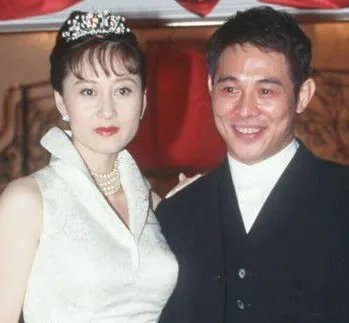 李连杰现任老婆图片