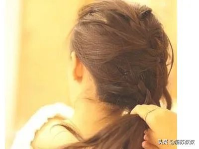 韩式麻花辫怎么编侧边麻花辫扎法图解?