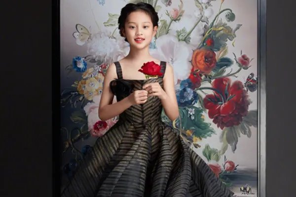 贾乃亮为甜馨庆生，他们父女之间是如何相处的？