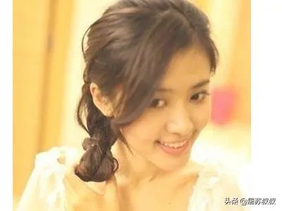 韩式麻花辫怎么编侧边麻花辫扎法图解?