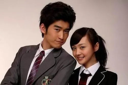 郑爽否认与张翰复合，大家为什么总是希望他们复合呢？