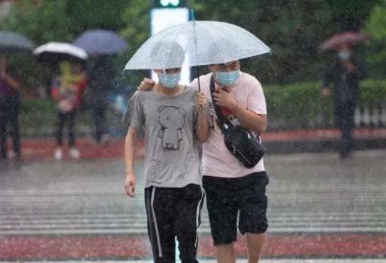 京津冀四川等地局地有大暴雨是怎么回事？