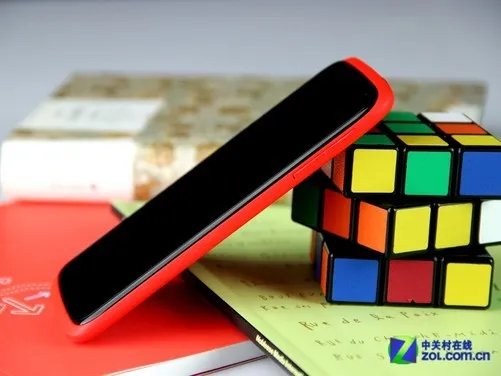 首款女性四核智能手机 联想S820评测