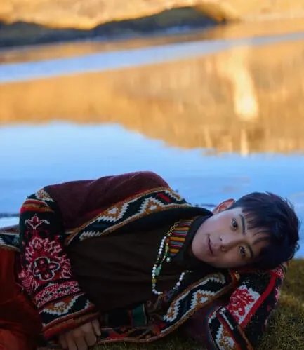 男人装丁真大片是怎么回事 男人装丁真大片具体情况