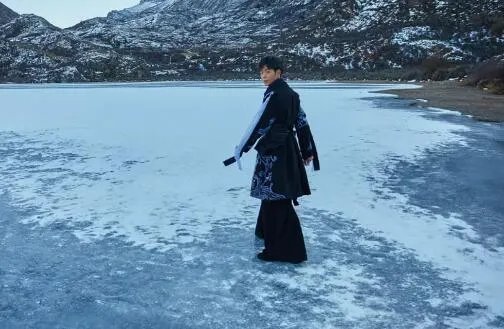 男人装丁真大片是怎么回事 男人装丁真大片具体情况