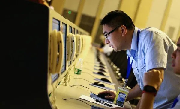 火箭发射失利后初中生写给科研人员的信，信的内容是什么？