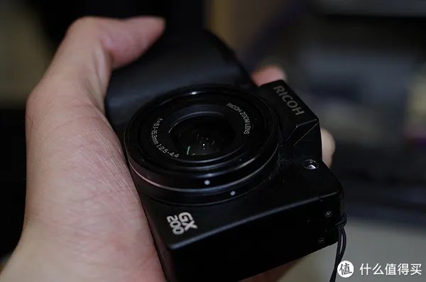 一个过时的备机：RICOH 理光 GX200