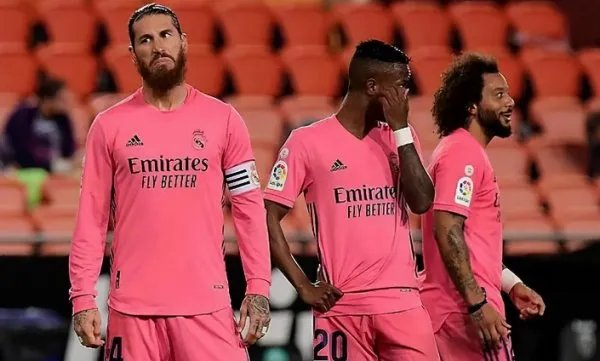 皇马1-4不敌瓦伦西亚,你对这场比赛有什么看法?