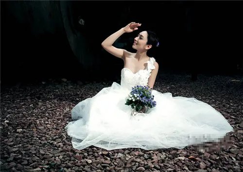 夏日婚纱装要注意什么   几个秘笈助您圆公主梦