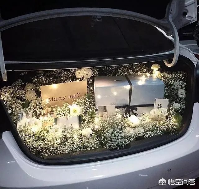 买超求婚视频曝光,求婚教学,该如何向女朋友求婚呢?