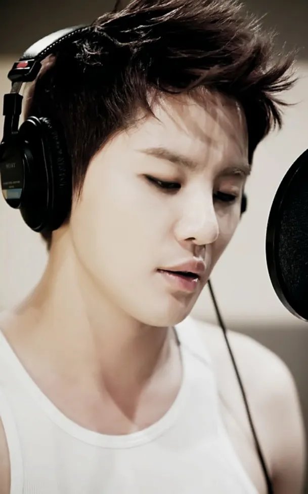 金俊秀入伍和退伍时间是什么时候 金俊秀为什么这么有钱