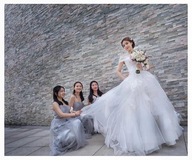 婚礼跟拍照片一般多久出来 婚礼跟拍正常多少张照片